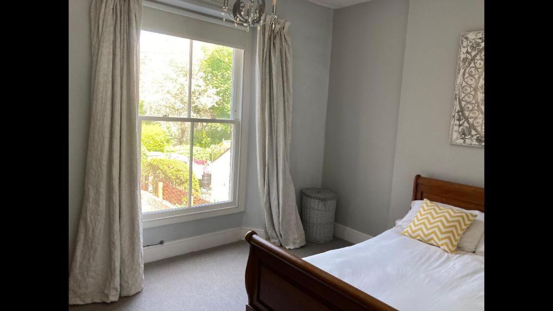 Central Truro! Large Double Room In Victorian Property 외부 사진
